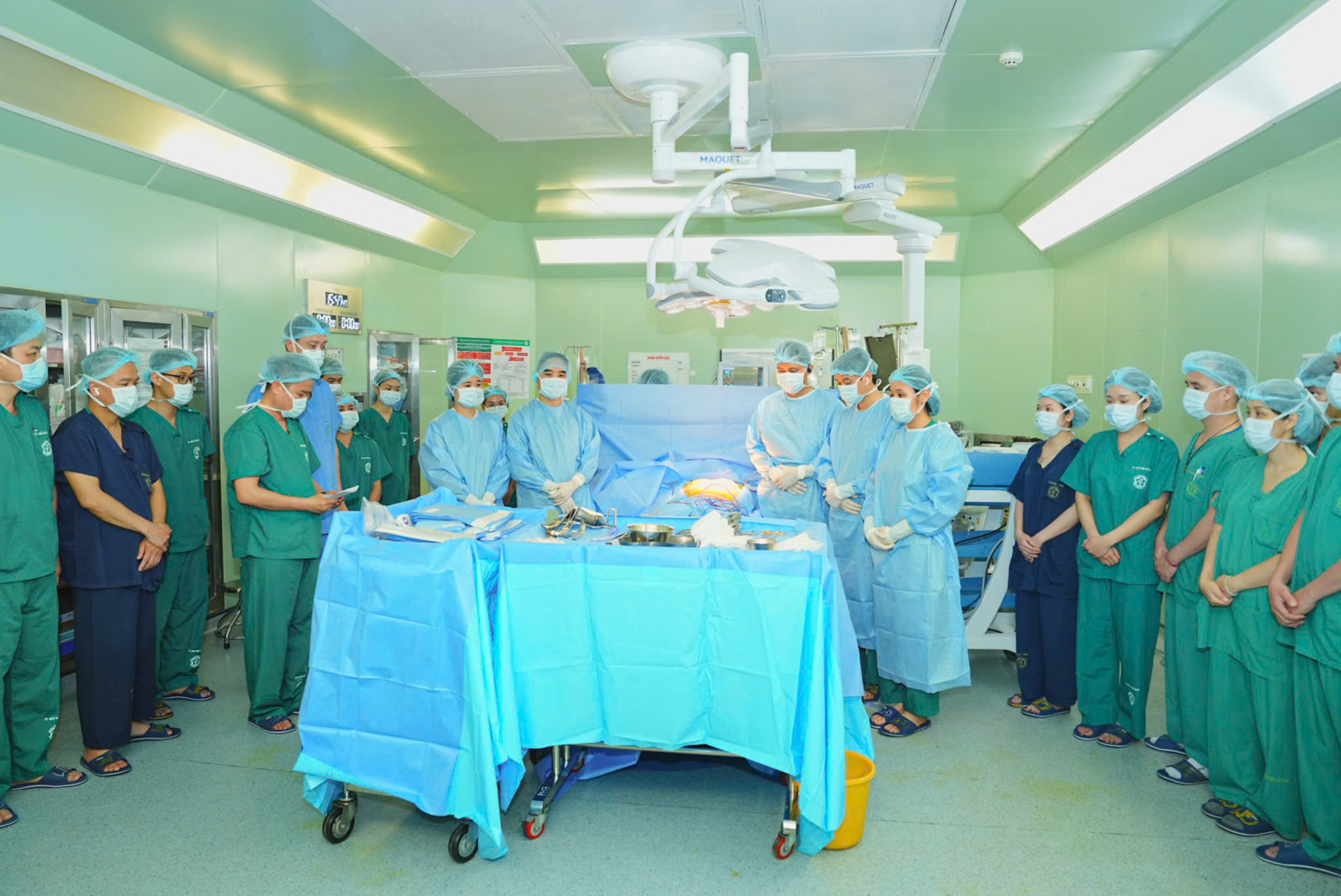 Vợ ‘nén đau thương' hiến tạng của chồng chết não, giúp 4 cuộc đời hồi sinh - Ảnh 1. Vợ ‘nén đau thương' hiến tạng của chồng chết não, giúp 4 cuộc đời hồi sinh - Ảnh 1.