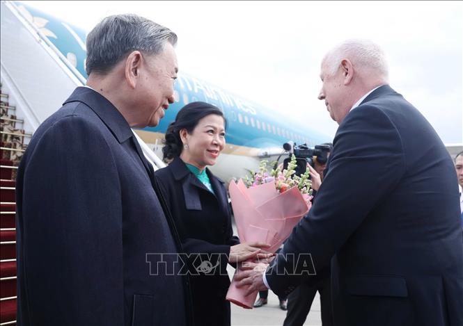 Tổng Bí thư Tô Lâm đến Minsk, bắt đầu thăm cấp Nhà nước tới Belarus- Ảnh 4. Tổng Bí thư Tô Lâm đến Minsk, bắt đầu thăm cấp Nhà nước tới Belarus- Ảnh 4.