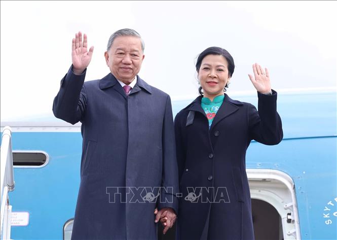 Tổng Bí thư Tô Lâm đến Minsk, bắt đầu thăm cấp Nhà nước tới Belarus- Ảnh 1. Tổng Bí thư Tô Lâm đến Minsk, bắt đầu thăm cấp Nhà nước tới Belarus- Ảnh 1.