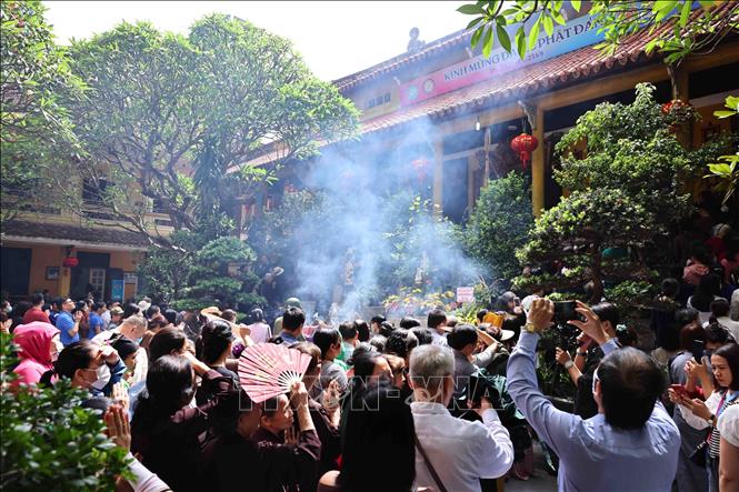 Đại lễ Phật đản năm 2025: Lan tỏa tuệ giác, kết nối nhân sinh- Ảnh 7. Đại lễ Phật đản năm 2025: Lan tỏa tuệ giác, kết nối nhân sinh- Ảnh 7.