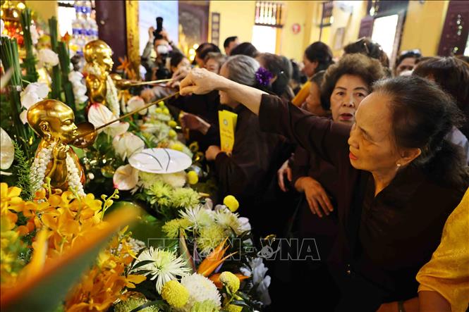 Đại lễ Phật đản năm 2025: Lan tỏa tuệ giác, kết nối nhân sinh- Ảnh 6. Đại lễ Phật đản năm 2025: Lan tỏa tuệ giác, kết nối nhân sinh- Ảnh 6.