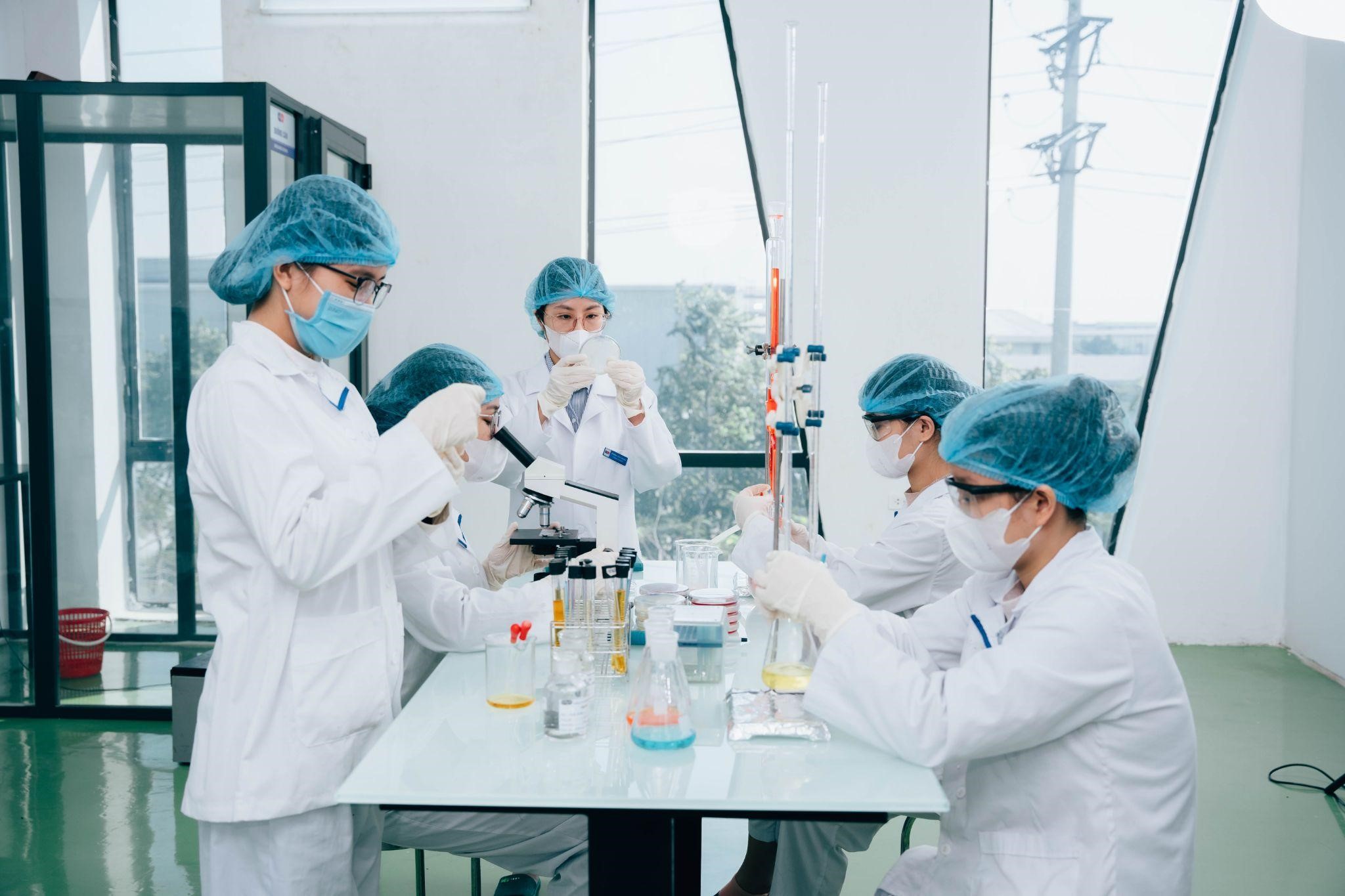 emPura của Medzavy được vinh danh tại Thương hiệu Mạnh Quốc gia năm 2025- Ảnh 3. emPura của Medzavy được vinh danh tại Thương hiệu Mạnh Quốc gia năm 2025- Ảnh 3.