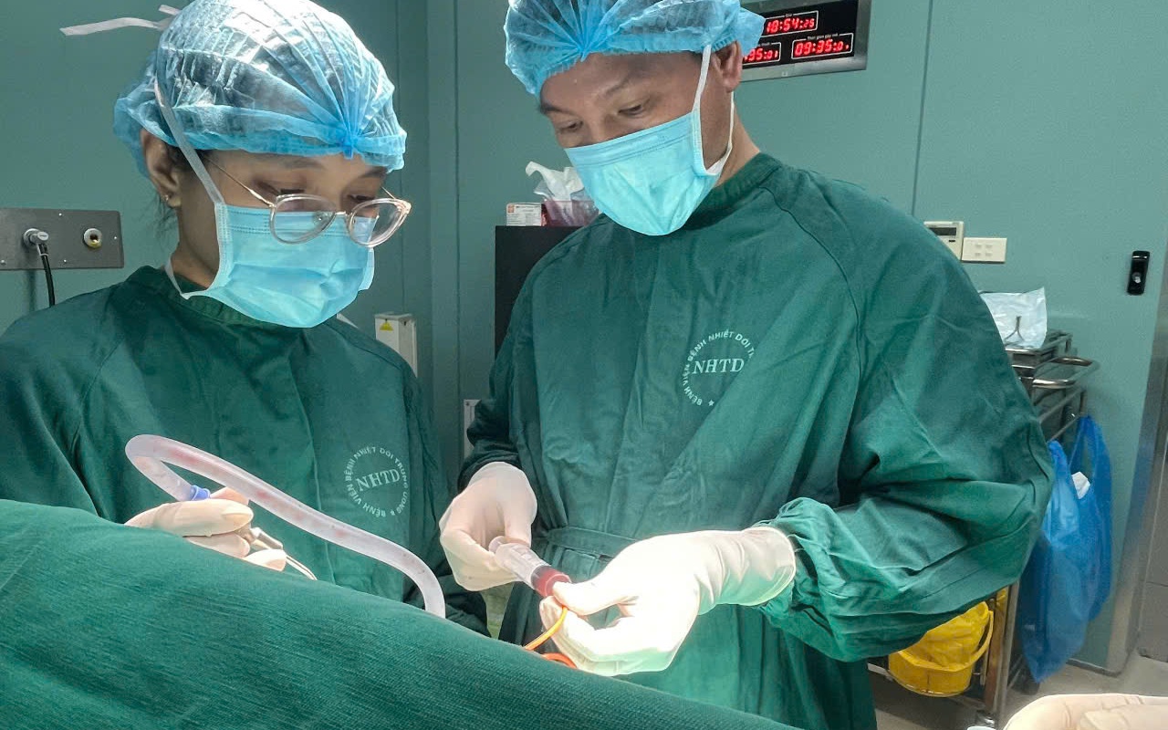 Bị ngã xe máy, một tháng sau người đàn ông được phát hiện máu tụ trong não