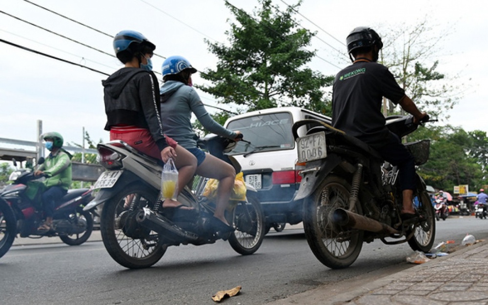 Vì sao phải xây dựng tiêu chuẩn khí thải riêng cho ô tô, xe máy ở Hà Nội và TPHCM?