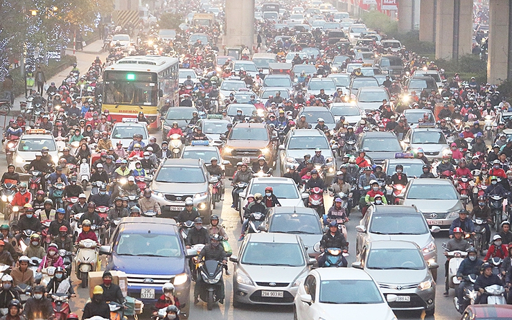 Ô tô phải đáp ứng tiêu chuẩn khí thải thế nào mới được lưu hành?