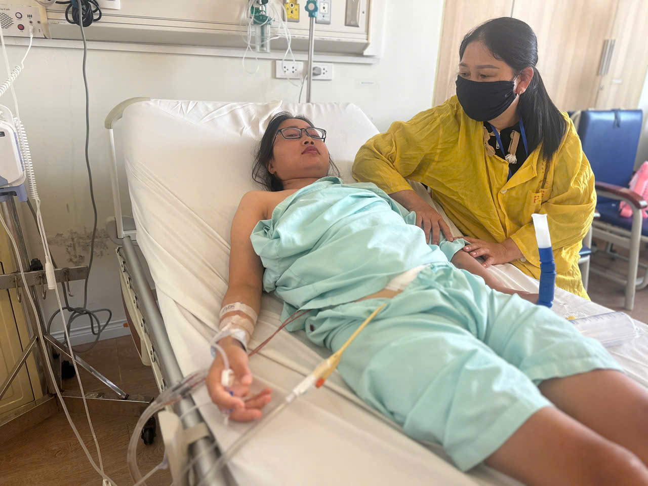 Người phụ nữ suy thận cần sự trợ giúp của cộng đồng- Ảnh 2. Người phụ nữ suy thận cần sự trợ giúp của cộng đồng- Ảnh 2.