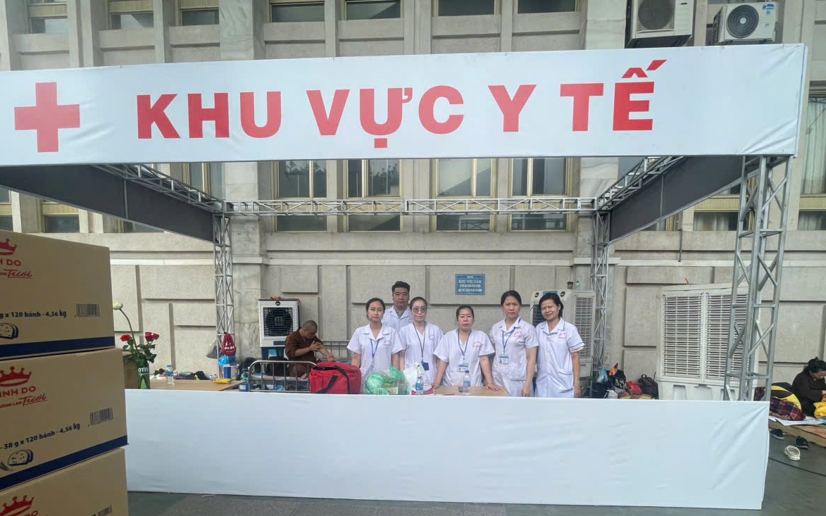 Y bác sĩ đã cấp cứu gần 100 trường hợp trong Đại lễ Vesak tại Hà Nội