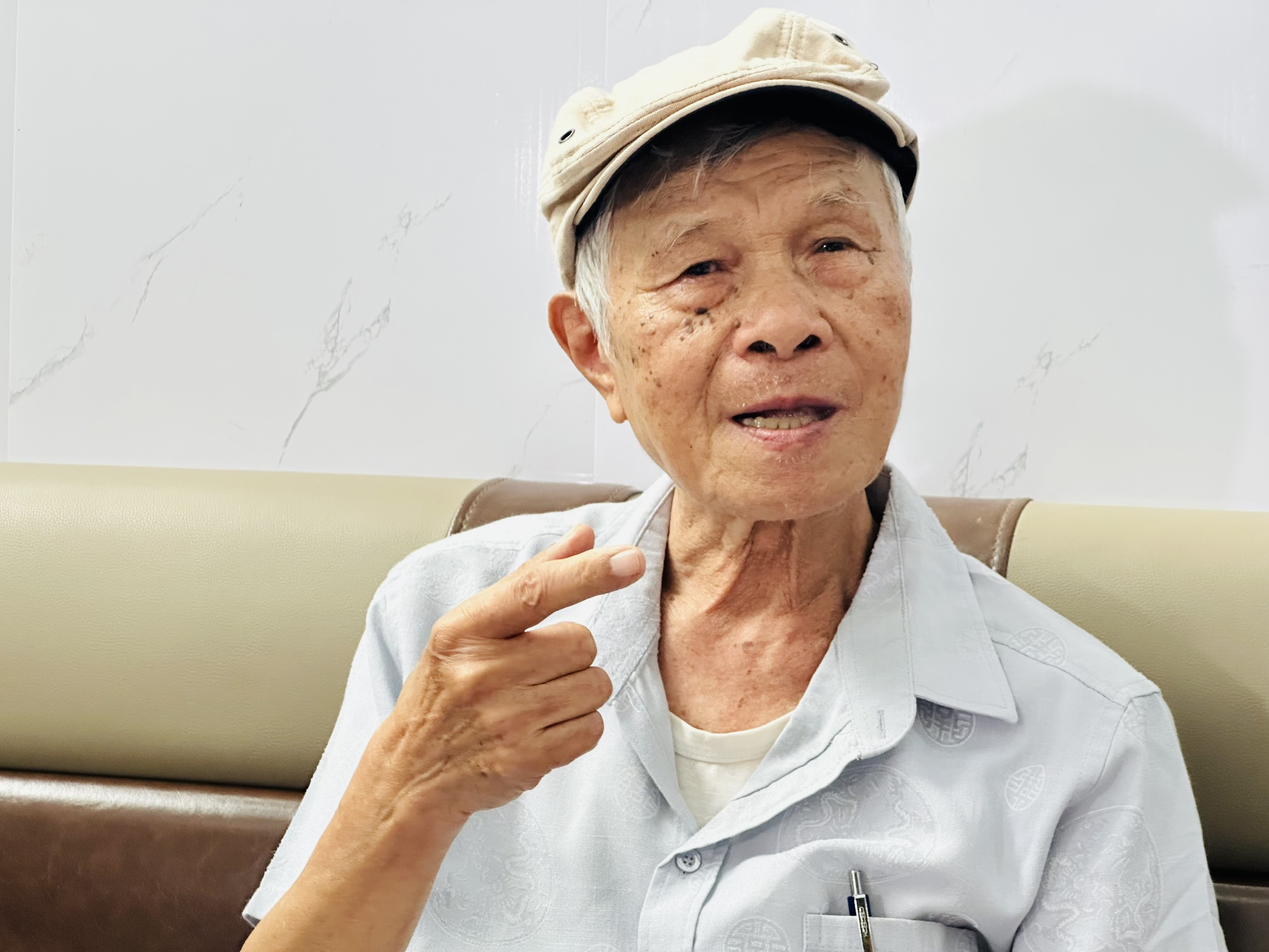 Nhớ Bác Hồ qua kỷ vật vô giá về Người- Ảnh 2. Nhớ Bác Hồ qua kỷ vật vô giá về Người- Ảnh 2.