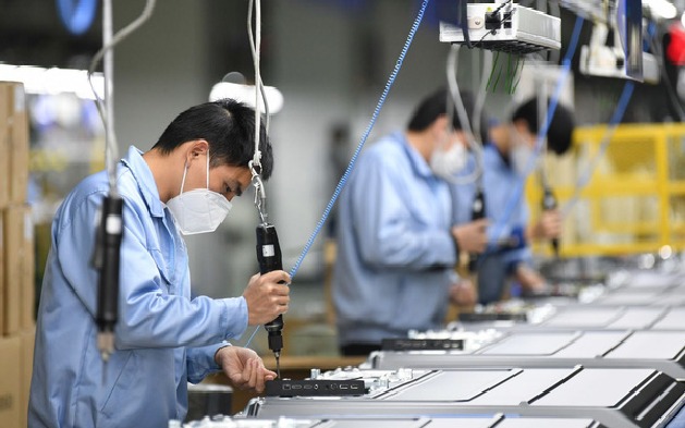 Thông tin mới về tiền lương, tiền thưởng người lao động cần chú ý