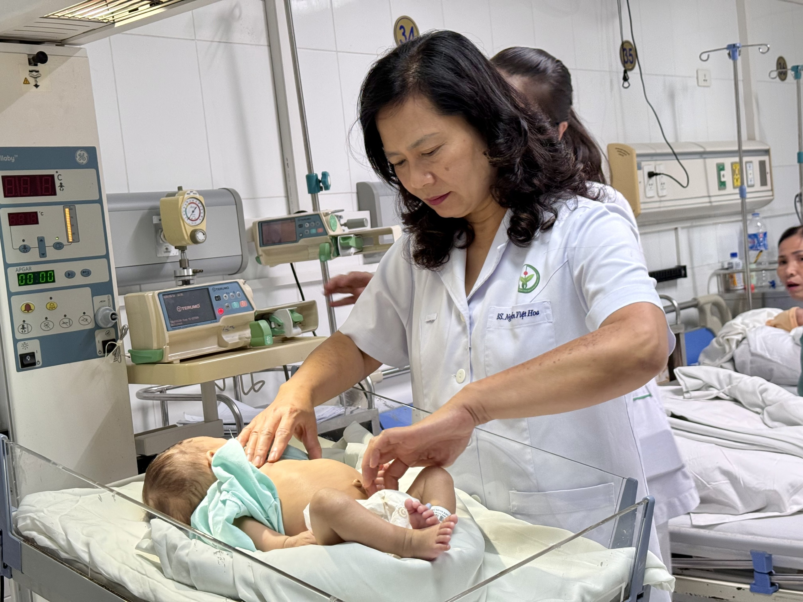 Bé gái 14 tuổi 'sốc' khi bác sĩ thông báo kết quả nhiễm sắc thể là nam giới- Ảnh 2. Bé gái 14 tuổi 'sốc' khi bác sĩ thông báo kết quả nhiễm sắc thể là nam giới- Ảnh 2.