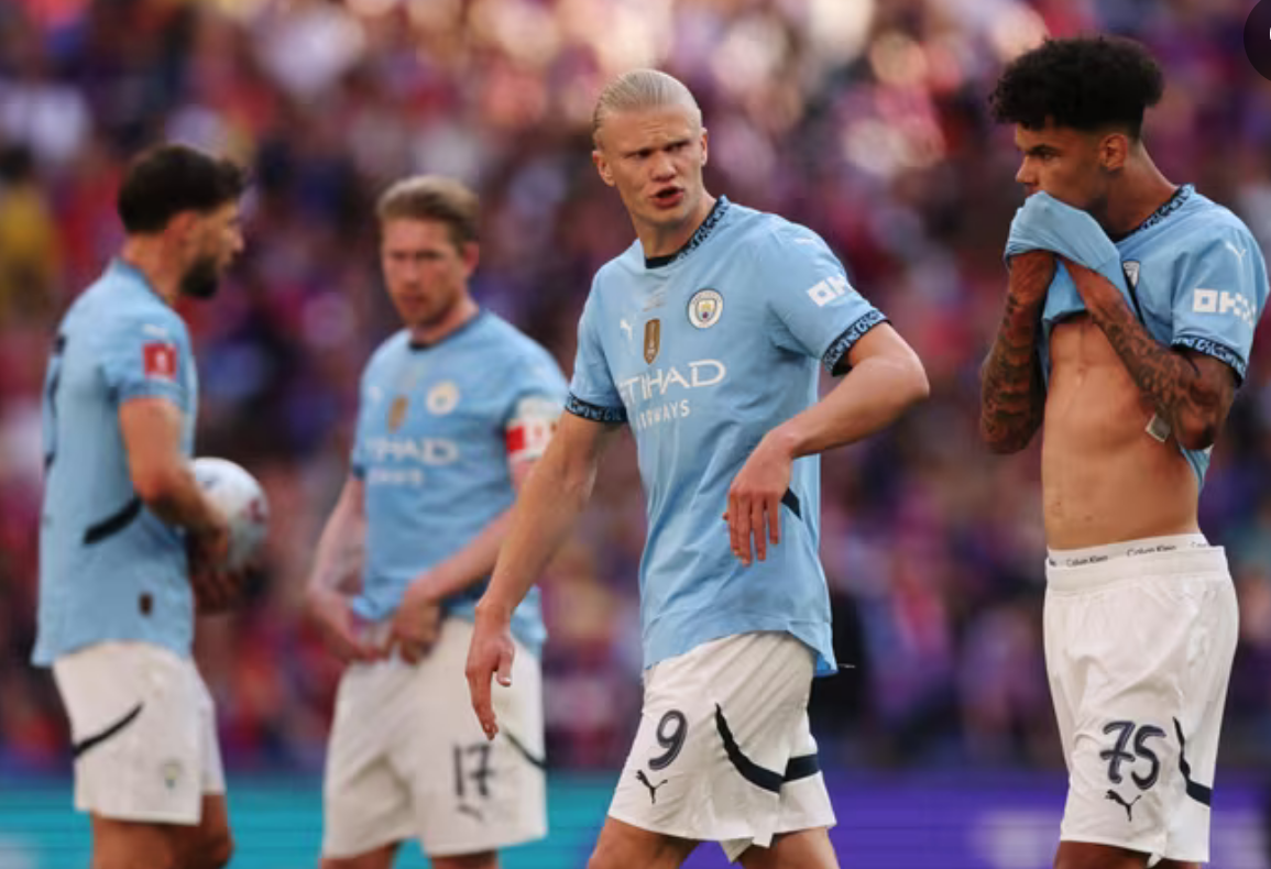 Tạo 'cú sốc' tại FA Cup, Crystal Palace lần đầu có danh hiệu sau 119 năm- Ảnh 3. Tạo 'cú sốc' tại FA Cup, Crystal Palace lần đầu có danh hiệu sau 119 năm- Ảnh 3.
