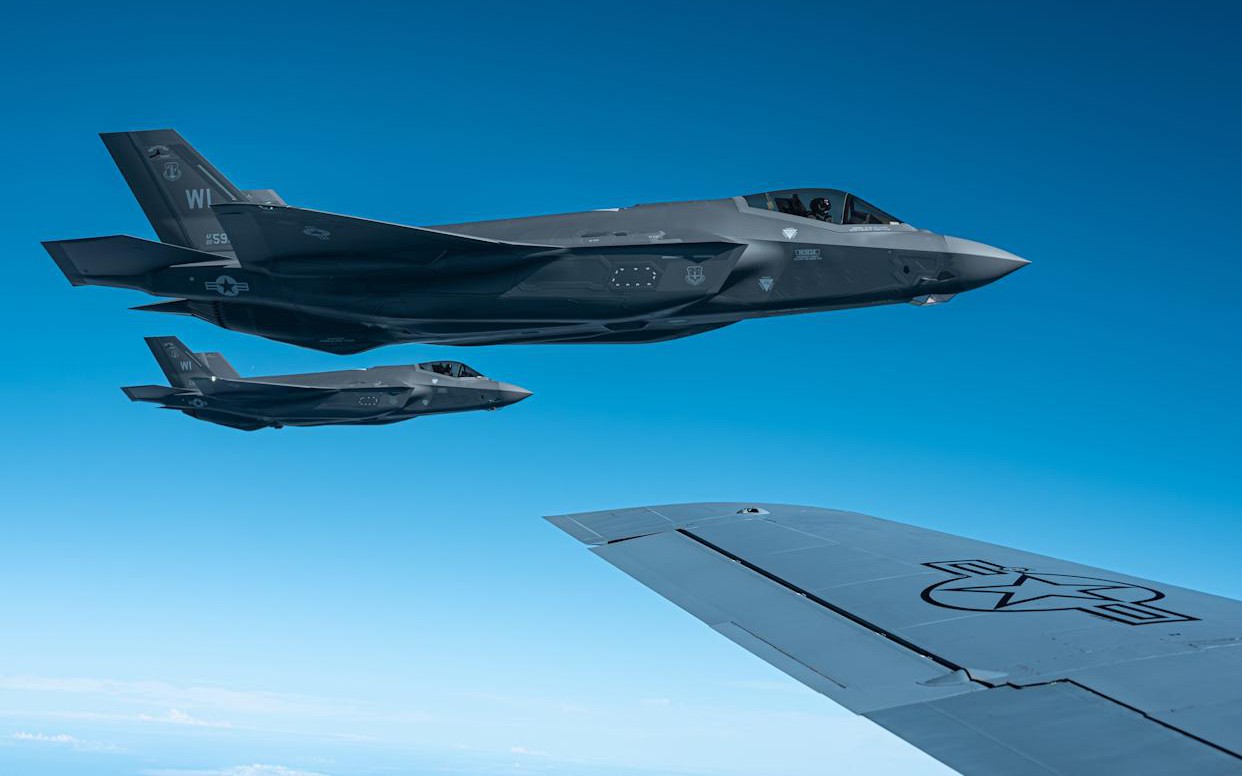 F-35 của Mỹ mang vũ khí ở &quot;chế độ quái thú&quot; bị giảm khả năng tàng hình