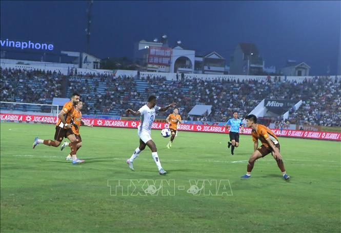 V.League 1-2024/2025: Thép Xanh Nam Định tiến nhanh về đích- Ảnh 1. V.League 1-2024/2025: Thép Xanh Nam Định tiến nhanh về đích- Ảnh 1.