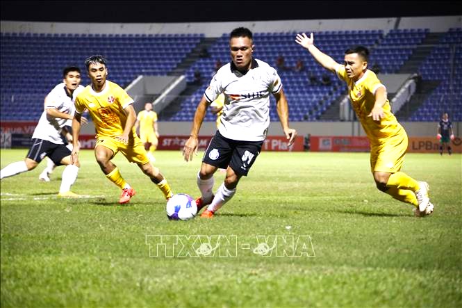 V-League: ‘Nóng’ cuộc đua trụ hạng- Ảnh 2. V-League: ‘Nóng’ cuộc đua trụ hạng- Ảnh 2.