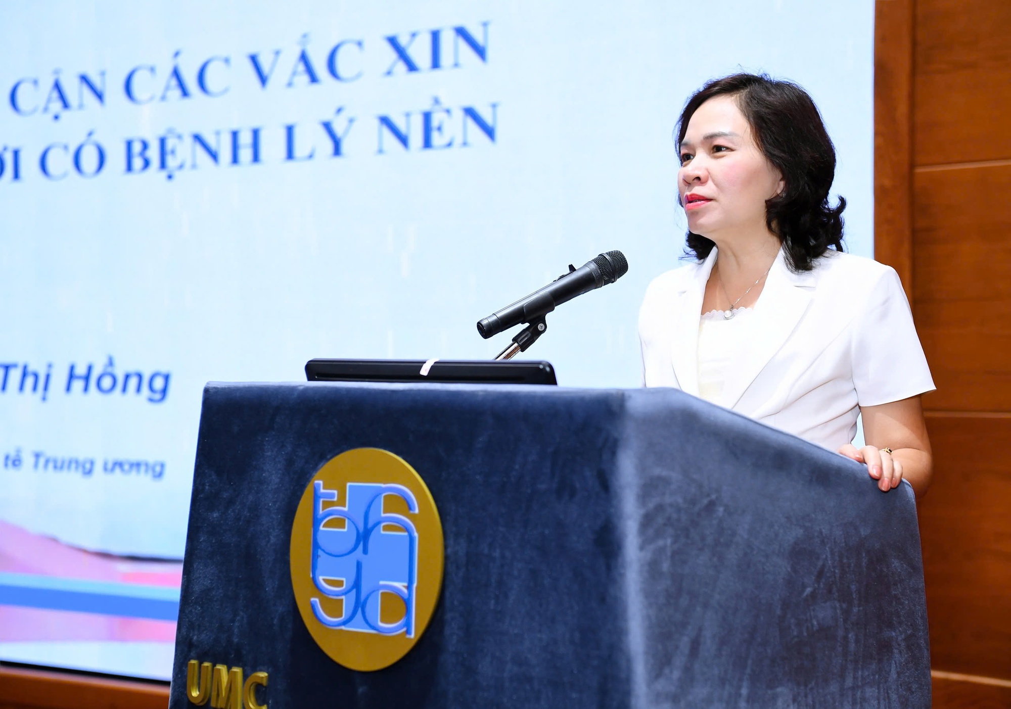 Đẩy mạnh kế hoạch tiêm vaccine cho người lớn, nhất là nhóm có bệnh nền
- Ảnh 1. Đẩy mạnh kế hoạch tiêm vaccine cho người lớn, nhất là nhóm có bệnh nền
- Ảnh 1.