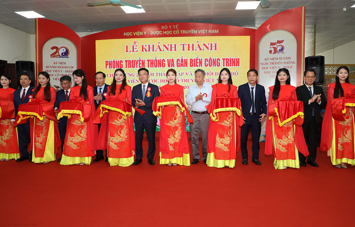Phát huy di sản y học cổ truyền, hướng tới đào tạo chất lượng cao trong kỷ nguyên mới- Ảnh 6.