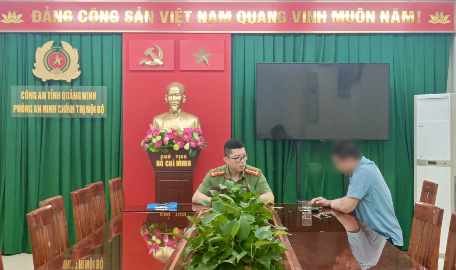 Đăng tải thông tin xuyên tạc, sai sự thật về hình ảnh lễ diễu binh, một thanh niên bị triệu tập- Ảnh 1. Đăng tải thông tin xuyên tạc, sai sự thật về hình ảnh lễ diễu binh, một thanh niên bị triệu tập- Ảnh 1.