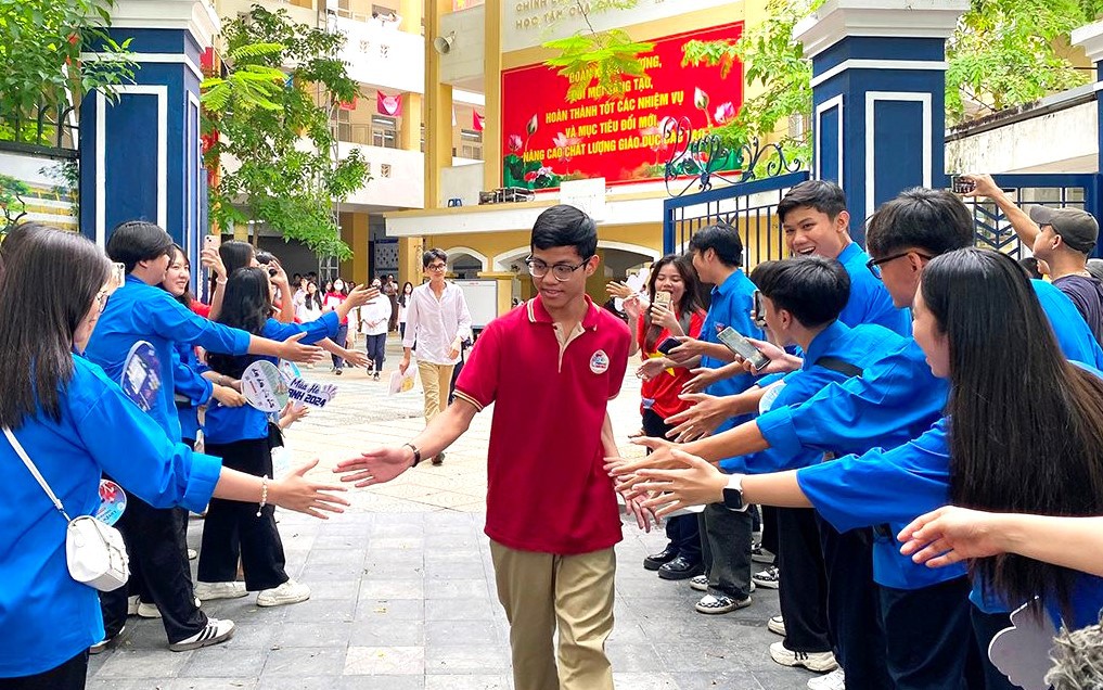 Hà Nội đổi mới tuyển sinh lớp 10: Công bố điểm thi, điểm chuẩn cùng ngày