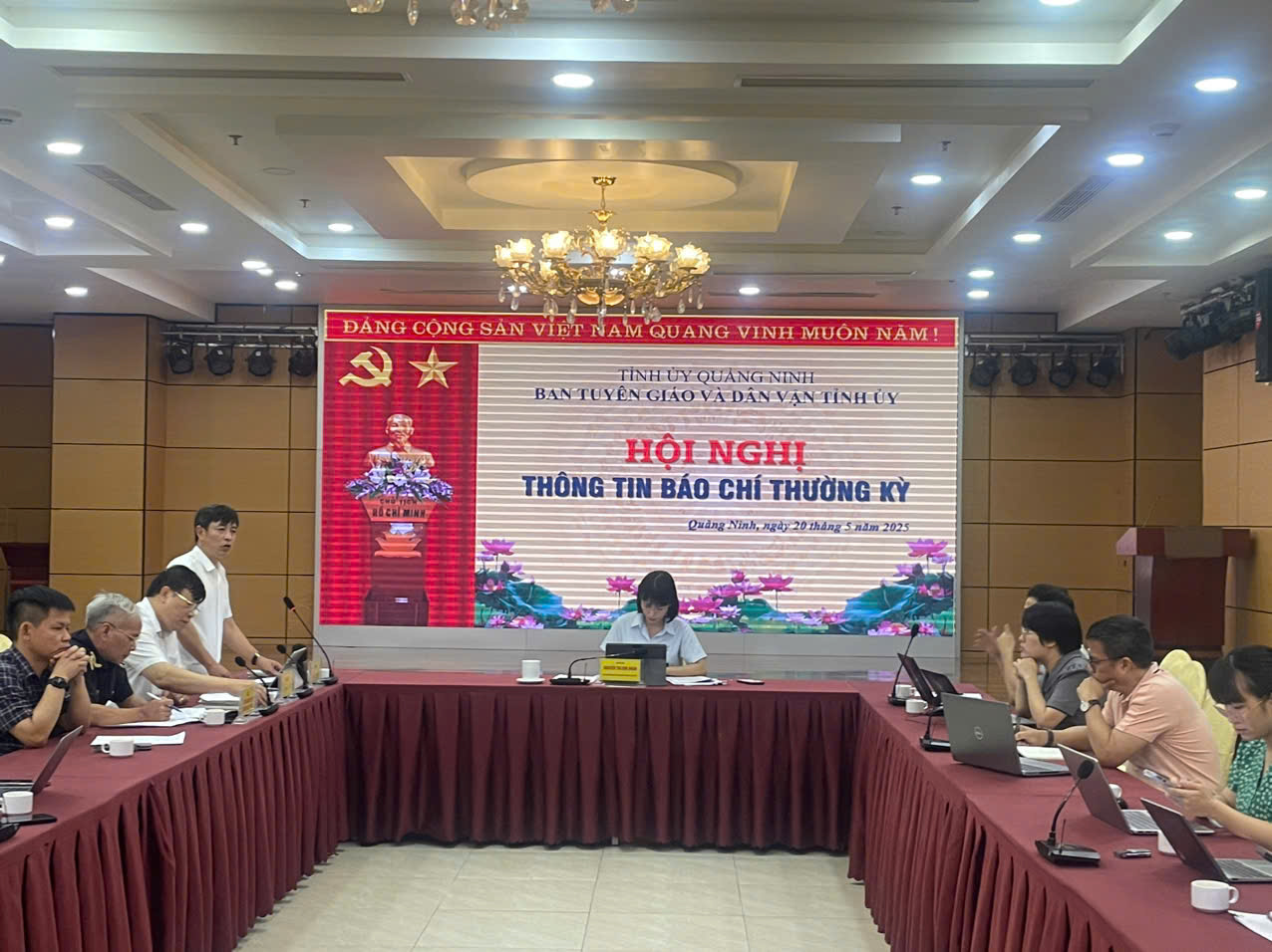 Thí sinh dự thi vào lớp 10 THPT Quảng Ninh giảm so với năm trước- Ảnh 2. Thí sinh dự thi vào lớp 10 THPT Quảng Ninh giảm so với năm trước- Ảnh 2.