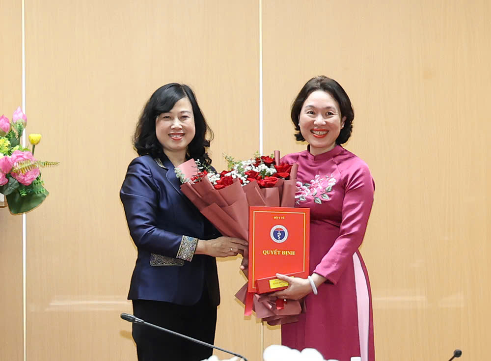 Bộ Y tế công bố quyết định điều động, bổ nhiệm và bổ nhiệm lại lãnh đạo các đơn vị- Ảnh 1. Bộ Y tế công bố quyết định điều động, bổ nhiệm và bổ nhiệm lại lãnh đạo các đơn vị- Ảnh 1.