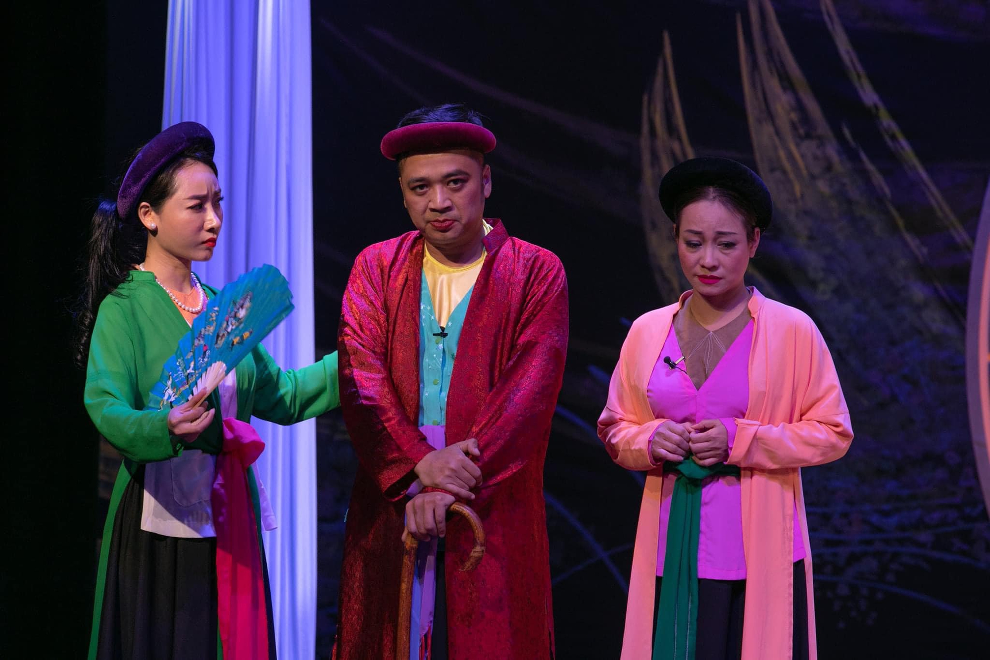 Điều ít biết về 'cha đẻ' nhạc phim 'Cha tôi, người ở lại': Xuất thân 'nôi' chèo, từng là 'Thiên Lôi'- Ảnh 3. Điều ít biết về 'cha đẻ' nhạc phim 'Cha tôi, người ở lại': Xuất thân 'nôi' chèo, từng là 'Thiên Lôi'- Ảnh 3.