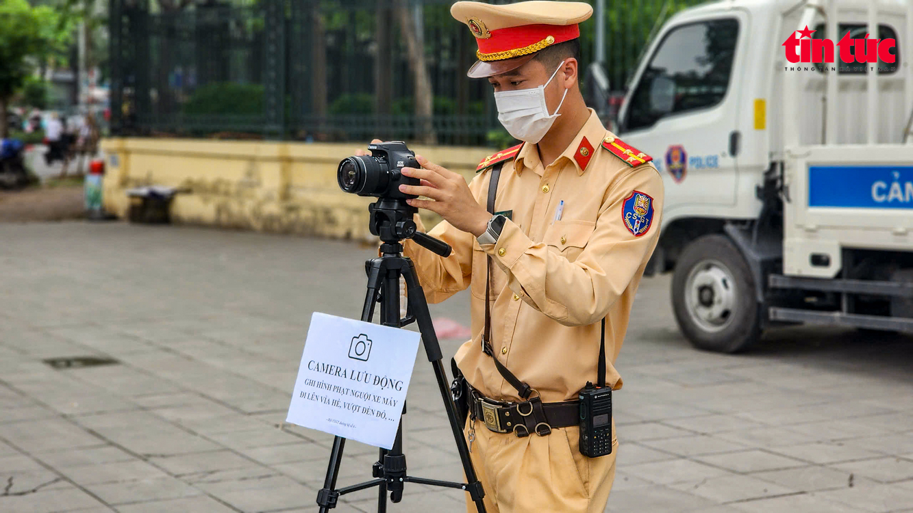Camera lưu động phạt nguội đầu tiên ở Hà Nội- Ảnh 10. Camera lưu động phạt nguội đầu tiên ở Hà Nội- Ảnh 10.