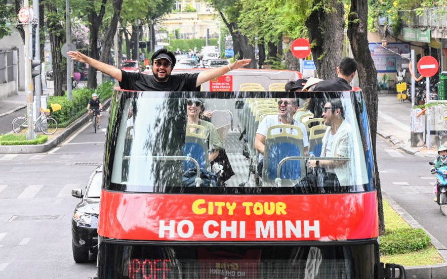 Du lịch, hàng không rộn ràng vào mùa cao điểm Hè 2025