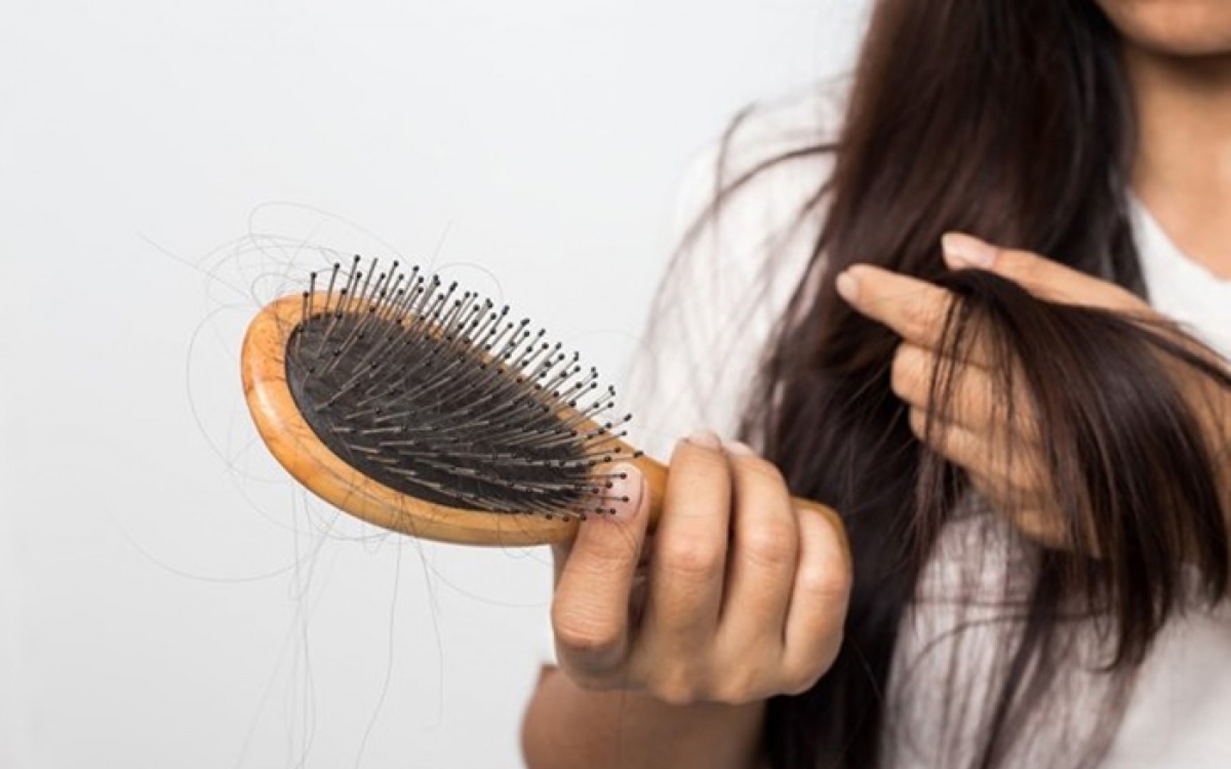 Tại sao lại bị rụng tóc sau khi giảm cân?