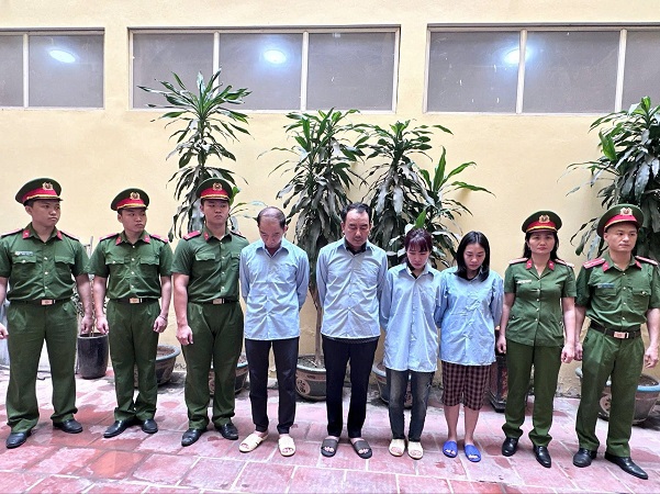 Hà Nội: Khởi tố 4 cán bộ phường Hoàng Liệt về tội nhận hối lộ hơn 1 tỷ đồng- Ảnh 1. Hà Nội: Khởi tố 4 cán bộ phường Hoàng Liệt về tội nhận hối lộ hơn 1 tỷ đồng- Ảnh 1.