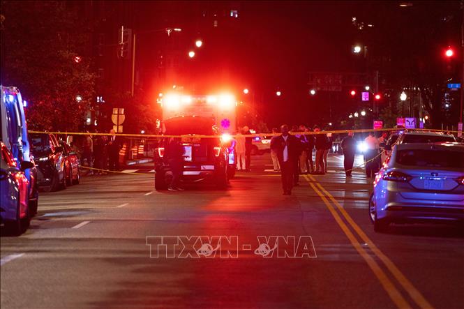 Toàn cảnh vụ xả súng tại Washington DC giết chết hai nhân viên Đại sứ quán Israel- Ảnh 2. Toàn cảnh vụ xả súng tại Washington DC giết chết hai nhân viên Đại sứ quán Israel- Ảnh 2.