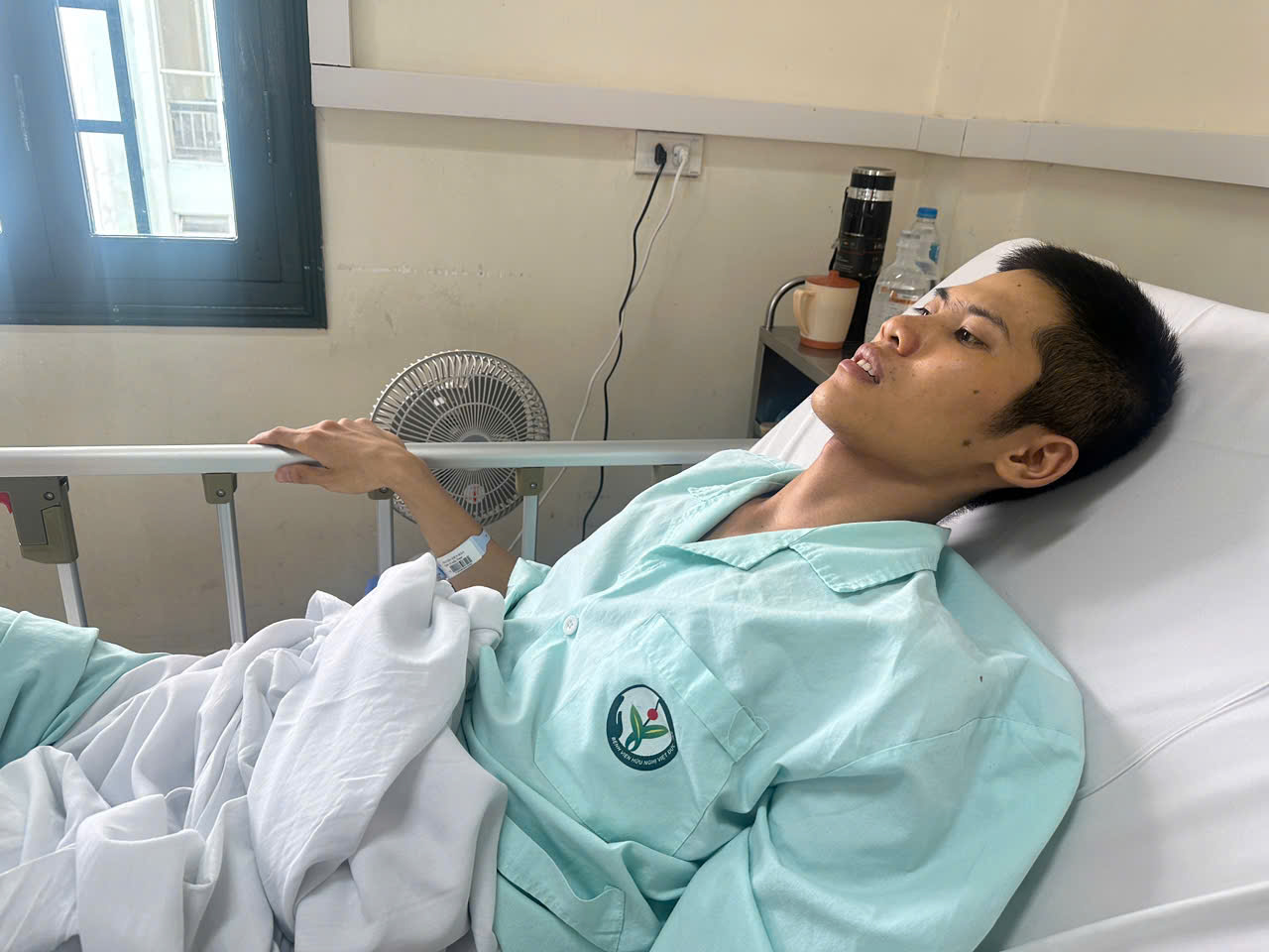 Chàng trai 22 tuổi mắc bệnh hiểm nghèo, gia đình kiệt quệ kinh tế, đang rất cần sự giúp đỡ- Ảnh 1. Chàng trai 22 tuổi mắc bệnh hiểm nghèo, gia đình kiệt quệ kinh tế, đang rất cần sự giúp đỡ- Ảnh 1.
