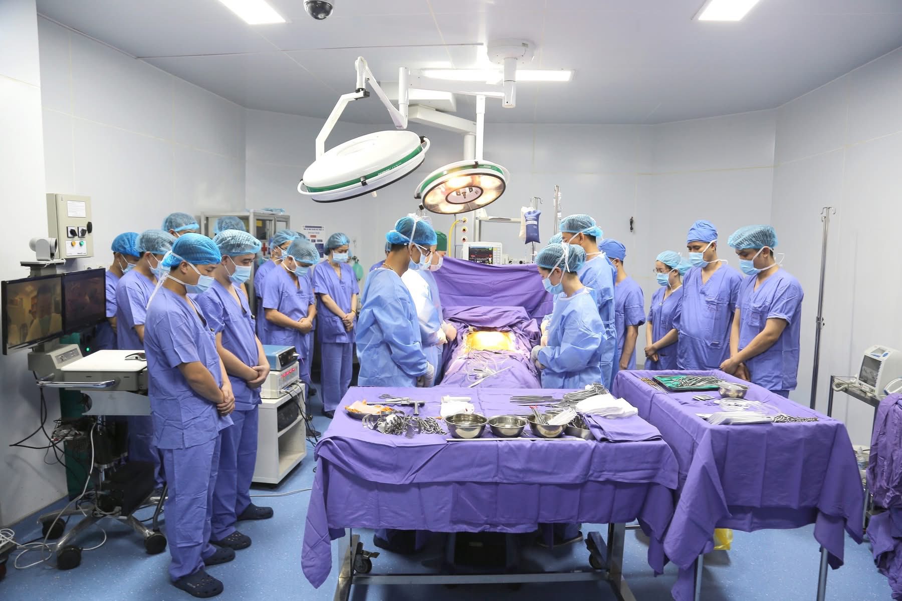 Người đàn ông chết não hiến tạng giúp 7 người được nối dài cuộc sống- Ảnh 1. Người đàn ông chết não hiến tạng giúp 7 người được nối dài cuộc sống- Ảnh 1.