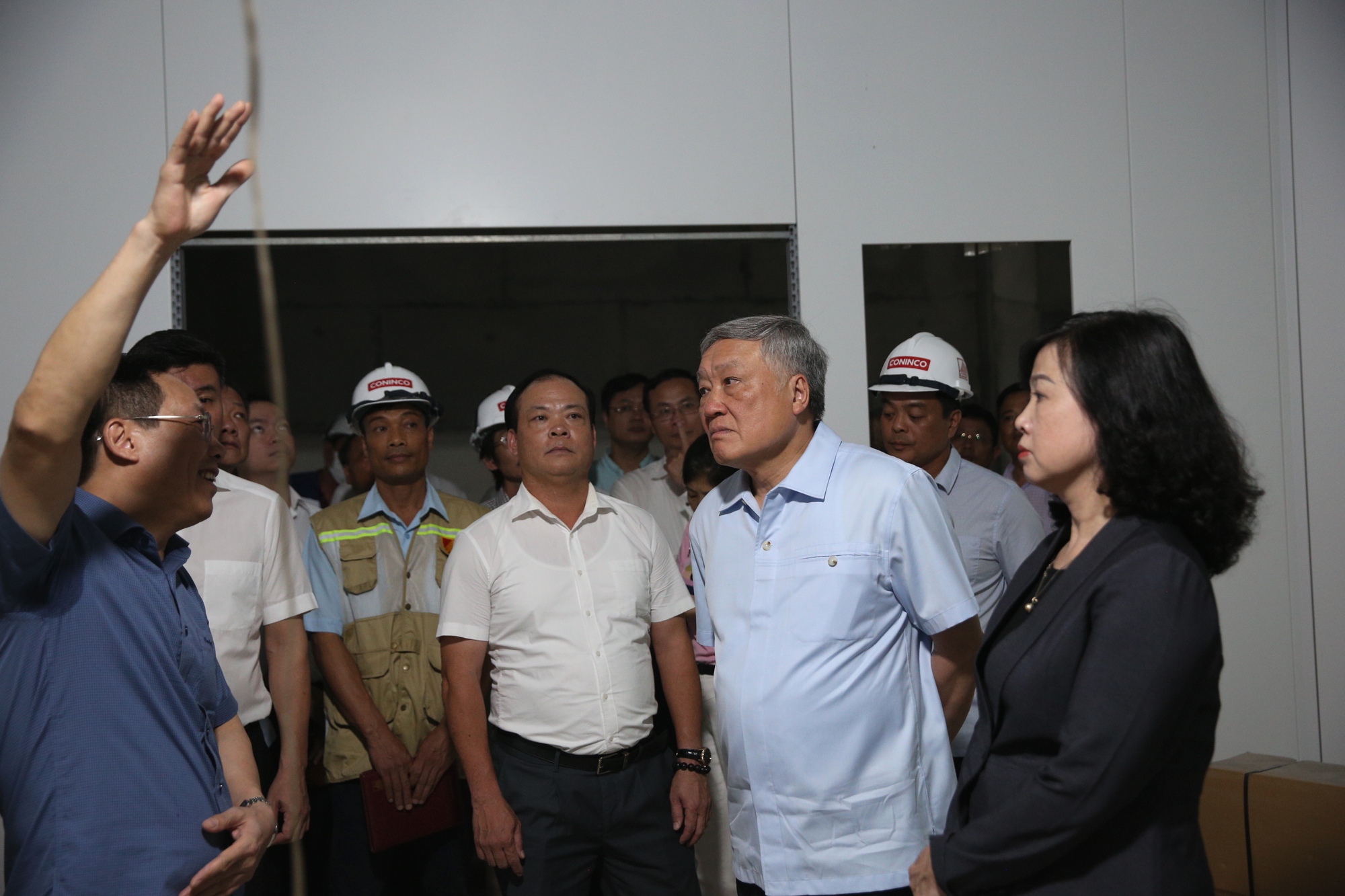 Quyết tâm đưa dự án cơ sở 2 Bệnh viện Bạch Mai, Việt Đức vào hoạt động cuối năm 2025
- Ảnh 3. Quyết tâm đưa dự án cơ sở 2 Bệnh viện Bạch Mai, Việt Đức vào hoạt động cuối năm 2025
- Ảnh 3.