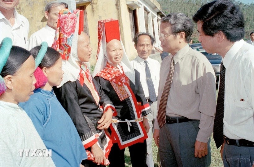 Dấu ấn đậm nét của nguyên Chủ tịch nước Trần Đức Lương- Ảnh 1. Dấu ấn đậm nét của nguyên Chủ tịch nước Trần Đức Lương- Ảnh 1.