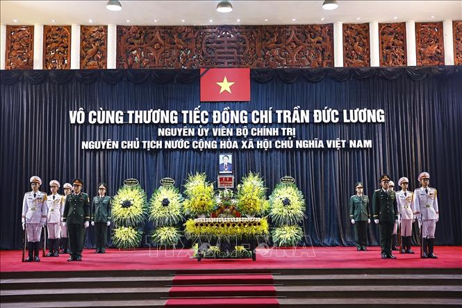 Lễ Quốc tang nguyên Chủ tịch nước Trần Đức Lương- Ảnh 1. Lễ Quốc tang nguyên Chủ tịch nước Trần Đức Lương- Ảnh 1.