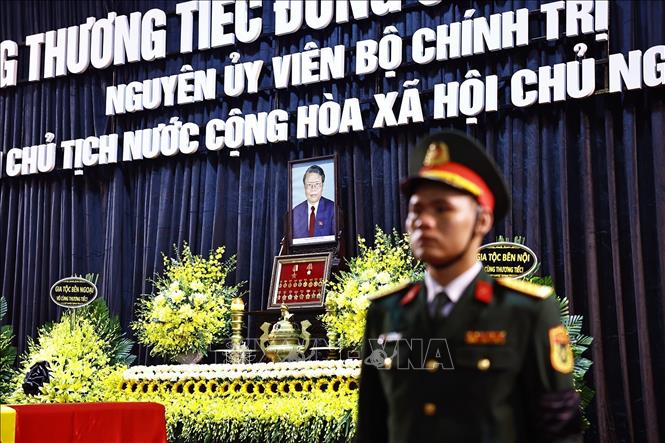 Lễ Quốc tang nguyên Chủ tịch nước Trần Đức Lương- Ảnh 2. Lễ Quốc tang nguyên Chủ tịch nước Trần Đức Lương- Ảnh 2.