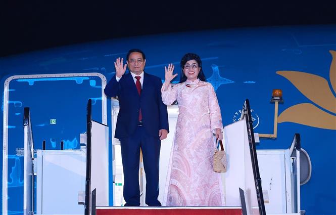 Thủ tướng Phạm Minh Chính tới Kuala Lumpur, bắt đầu thăm Malaysia và dự các Hội nghị cấp cao- Ảnh 1. Thủ tướng Phạm Minh Chính tới Kuala Lumpur, bắt đầu thăm Malaysia và dự các Hội nghị cấp cao- Ảnh 1.