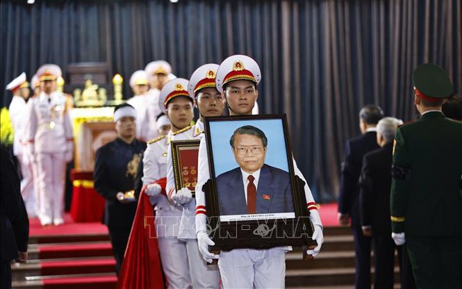 Lễ đưa tang nguyên Chủ tịch nước Trần Đức Lương
