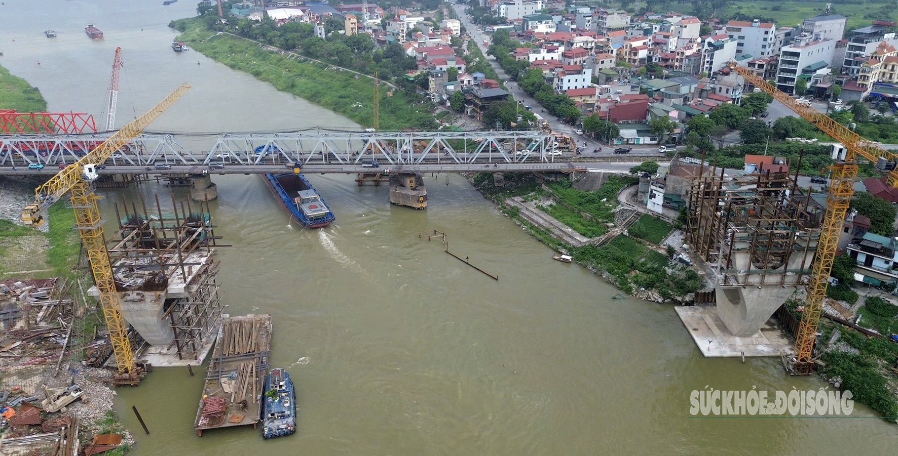 Hiện trạng cầu Đuống hơn 100 năm tuổi sắp bị tháo dỡ- Ảnh 1. Hiện trạng cầu Đuống hơn 100 năm tuổi sắp bị tháo dỡ- Ảnh 1.