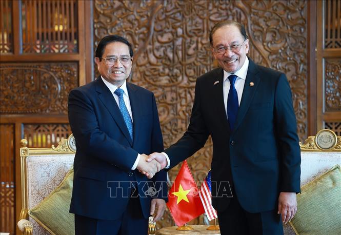 Thủ tướng Phạm Minh Chính hội đàm với Thủ tướng Malaysia Anwar Ibrahim- Ảnh 4. Thủ tướng Phạm Minh Chính hội đàm với Thủ tướng Malaysia Anwar Ibrahim- Ảnh 4.