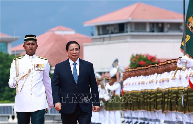 Lễ đón chính thức Thủ tướng Phạm Minh Chính thăm Malaysia- Ảnh 3. Lễ đón chính thức Thủ tướng Phạm Minh Chính thăm Malaysia- Ảnh 3.