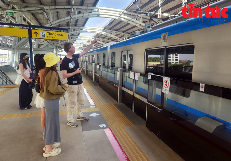 TP Hồ Chí Minh: Metro số 1 triển khai mua vé tháng bằng CCCD từ ngày 1/6- Ảnh 2.