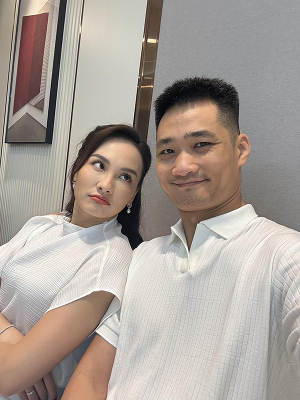 Hôn nhân 15 năm của vợ chồng diễn viên Bảo Thanh- Ảnh 1. Hôn nhân 15 năm của vợ chồng diễn viên Bảo Thanh- Ảnh 1.
