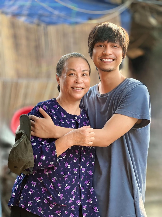 Nam diễn viên từ chối bố đẻ gây tranh cãi trong 'Những chặng đường bụi bặm', tuổi U40 sau ly hôn hạnh phúc bên bạn diễn xinh đẹp- Ảnh 7.