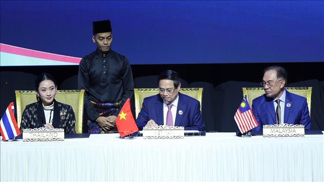 Thủ tướng Phạm Minh Chính dự Lễ ký kết Tuyên bố Kuala Lumpur- Ảnh 3.