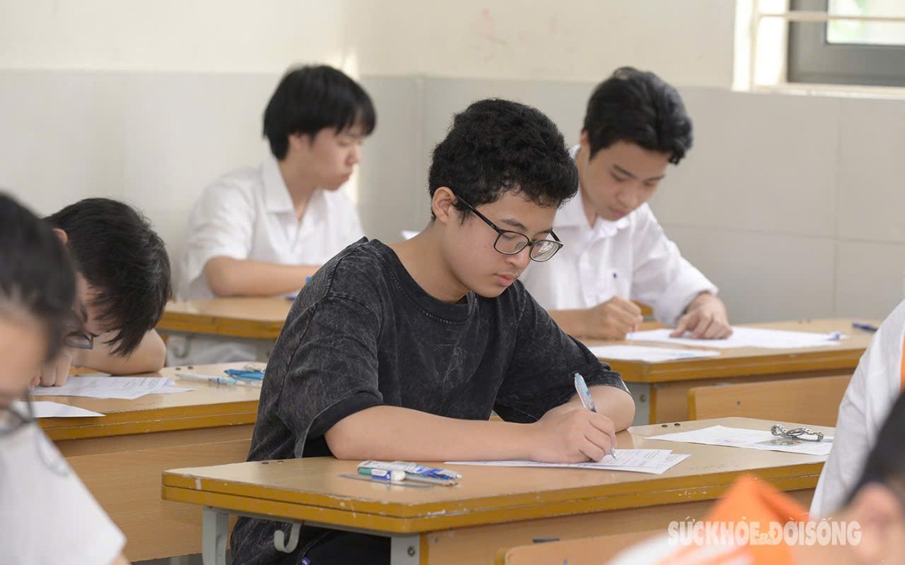 Thi lớp 10: Tuyệt đối không mang những vật này vào phòng thi kẻo bị đình chỉ