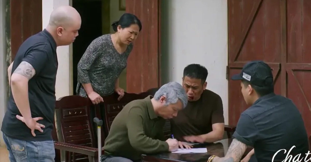 Phản ứng của khán giả khi NSND Công Lý được dự đoán 'trùm cuối' của 'Cha tôi, người ở lại', phim có phần 2?- Ảnh 2. Phản ứng của khán giả khi NSND Công Lý được dự đoán 'trùm cuối' của 'Cha tôi, người ở lại', phim có phần 2?- Ảnh 2.