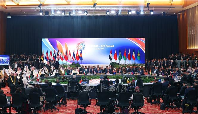 Hội nghị Cấp cao ASEAN: Thủ tướng Phạm Minh Chính đề xuất ASEAN và GCC xây dựng mô hình hợp tác liên khu vực thế hệ mới- Ảnh 4. Hội nghị Cấp cao ASEAN: Thủ tướng Phạm Minh Chính đề xuất ASEAN và GCC xây dựng mô hình hợp tác liên khu vực thế hệ mới- Ảnh 4.