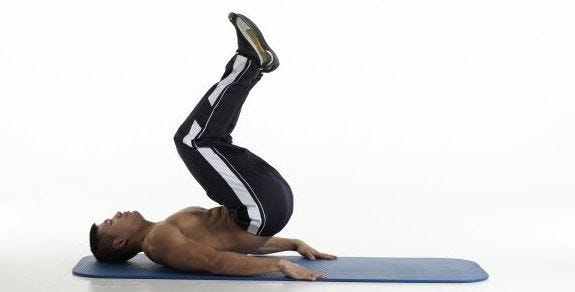 Bài tập tốt nhất tạo cơ bụng 6 múi- Ảnh 7. How to Do a Reverse Crunch Workout - Best Ab and Core Exercises