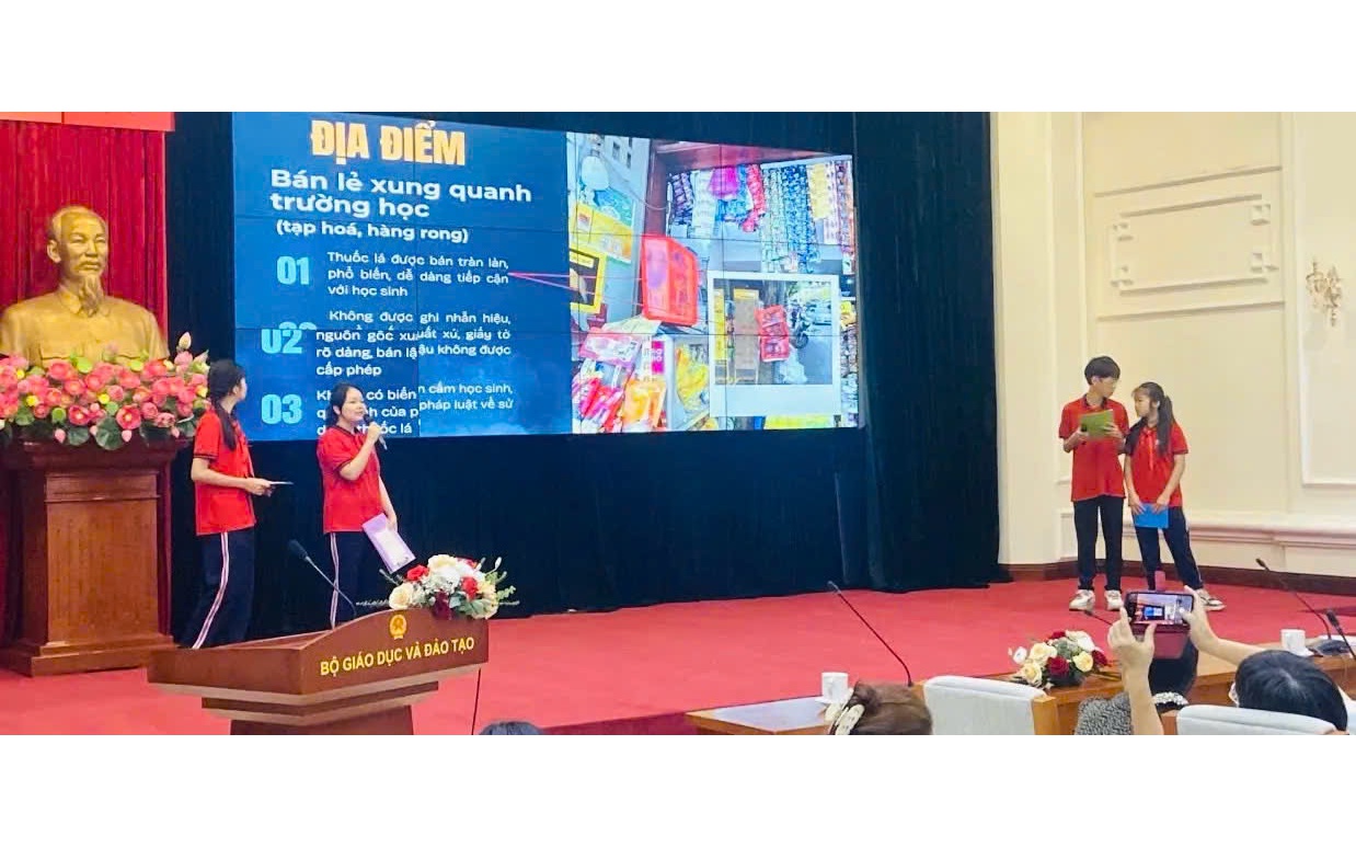 Tiêu dùng thuốc lá làm lấn át chi tiêu giáo dục, ảnh hưởng đến quyền được học tập của trẻ
